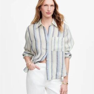 Linen Easy Y-Neck Button-Up Shirt